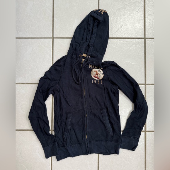 Hollister and Company Navy Full-Zip Hoodie with Embroidered Patch Size Medium - Picture 1 of 3